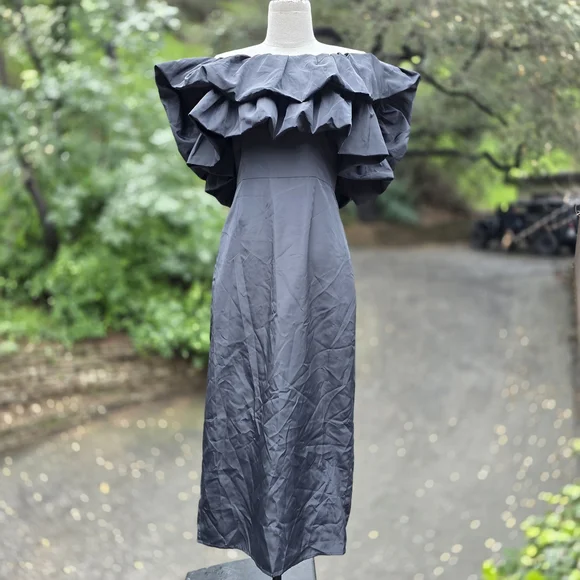 NEW $595 RHODE VIOLA OFF THE SHOULDER BLACK MIDI DRESS SIZE 6 - Picture 3 of 13